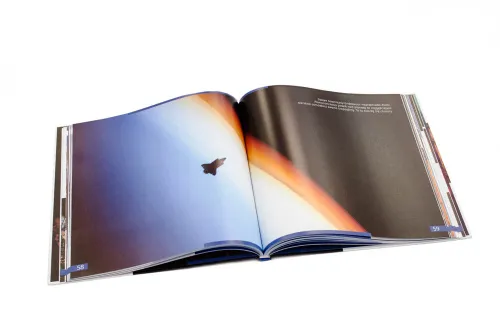 picture Space. Non-empty emptiness. Knowledge book. Hardcover,  4